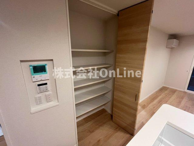 八尾市渋川町４丁目のアパートの収納