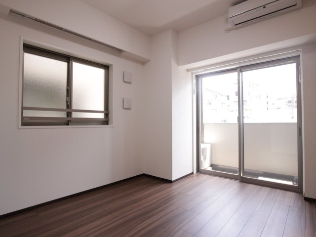 コンシェリア南麻布 ＜ＴＯＫＹＯ ＰＲＥＭＩＵＭ＞ ＷＥＳＴの居間・リビング|同タイプ別住戸写真となります。現況と異なる場合がございます。