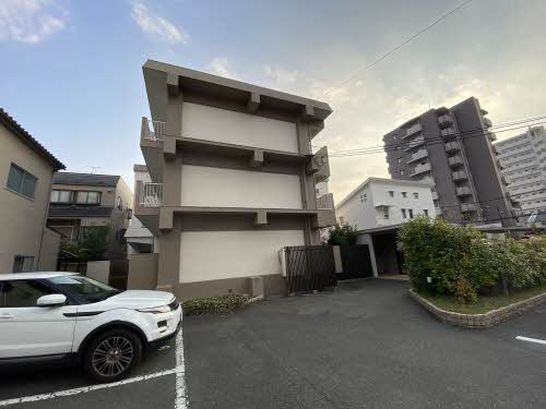 シティコート海老園の駐車場