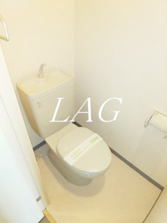 【トイレ】 | メゾンドヴィル | トイレです。