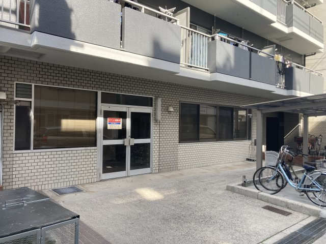 大阪市城東区成育１丁目の店舗事務所の間取り