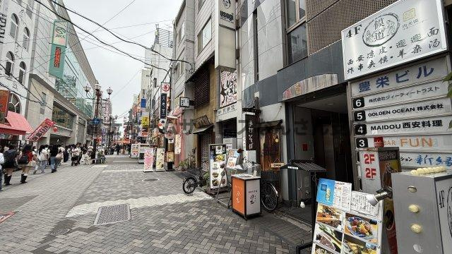 豊栄ビルの外観