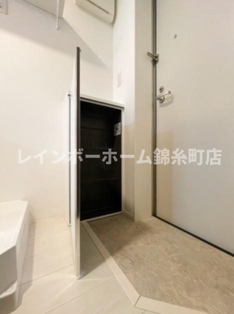 ニューライフ四ツ木の玄関|※別部屋参照写真となります。
