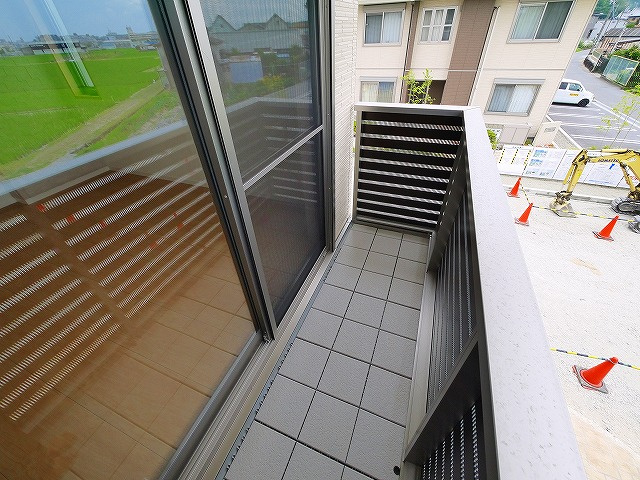 ラテール平城Ｂのバルコニー