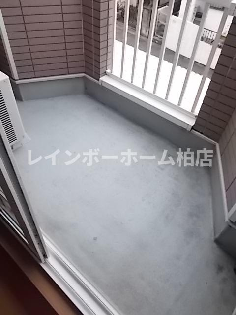 特典：仲介手数料が50％OFFです‼のバルコニー