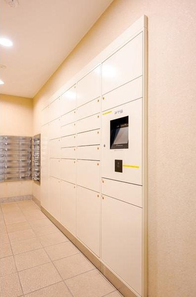 オーベルグランディオ萩中　１号棟の設備|オーベルグランディオ萩中　１号棟：便利な宅配ボックス付きマンションです！