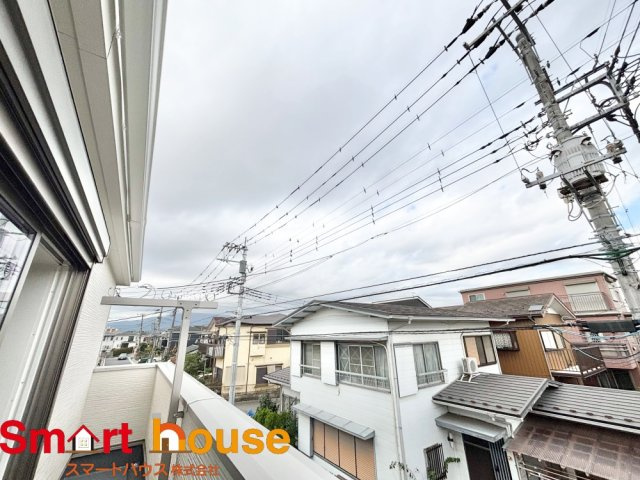 海老名市社家第18の展望|落ち着いた街並みに佇む、暮らしやすい住環境です♪現地では周辺の雰囲気や生活施設もぜひご確認ください。お買い物や通勤・通学の利便性など、気になるポイントはお気軽にお問い合わせください♪
