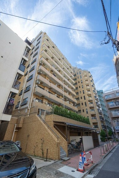 ライオンズマンション板橋の外観|ライオンズマンション板橋３階部分のお部屋は通常仲介手数料２２７万６６７０円→０円！さらにキャッシュバック１８万円にて即日現地案内可能です！