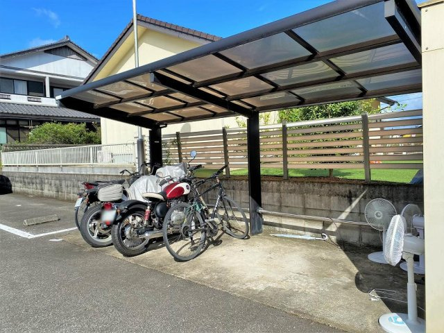 レオパレス都城ＫＥＩのその他|駐輪場