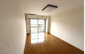 第8白子ビルの居間・リビング|他部屋参考写真