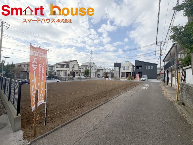 相模原市南区新戸2167番　新築全3棟の前面道路含む現地写真