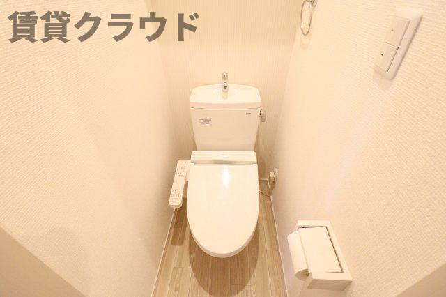 フォンティーナ本千葉のトイレ|落ち着いたトイレです