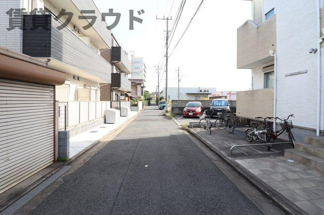 フォンティーナ本千葉の周辺