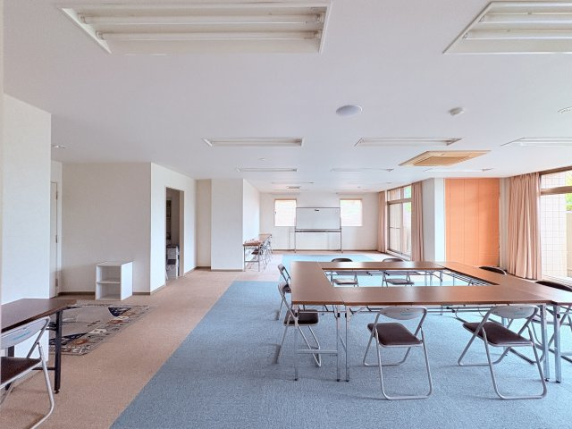 中古マンション  シャリエ三島松が丘の居間・リビング