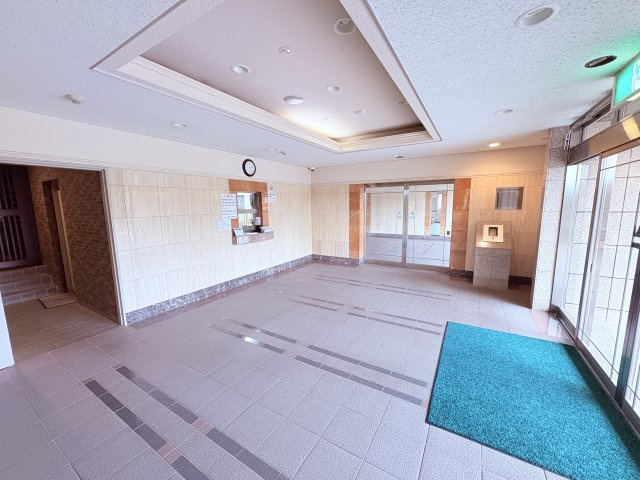 中古マンション  シャリエ三島松が丘のエントランス
