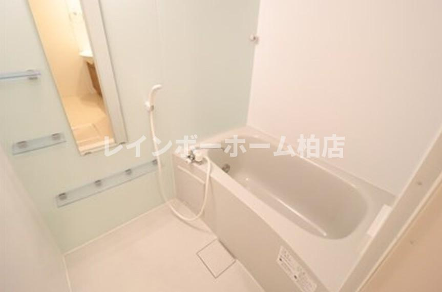 仲介手数料（賃料の1.10ヵ月）の50％OFF対象物件！の浴室|追い焚き機能・浴室換気乾燥機があります