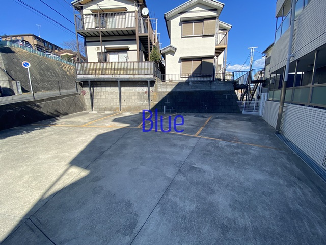 【駐車場】 | メゾンオルレアン