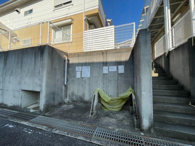 【その他共用部分】 | リトルバレイB棟 | 敷地内ゴミ捨場