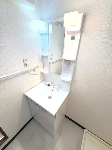 守屋ハイツの独立洗面台|※別部屋のイメージ写真です。