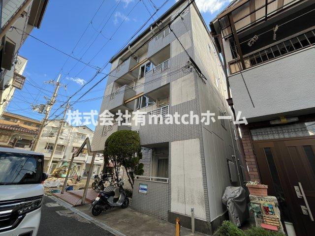 パーソナル20号館の外観