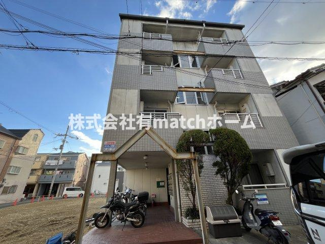 パーソナル20号館の外観