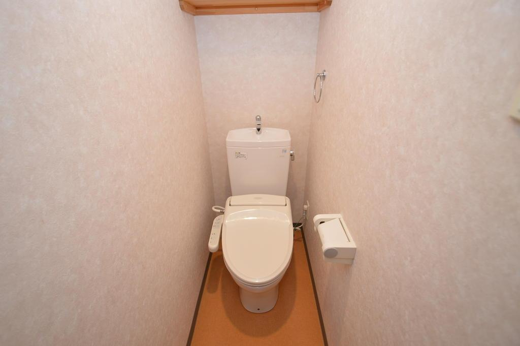 グランディール壱番館のトイレ|（参考）他室の写真を使用しています。現況優先となります。