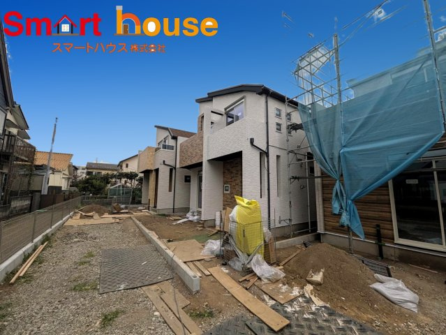 藤沢市辻堂元町5丁目　新築全3棟の前面道路含む現地写真