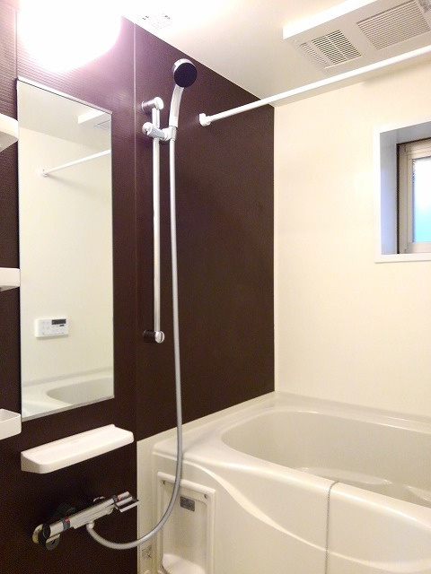 セゾン アキの浴室