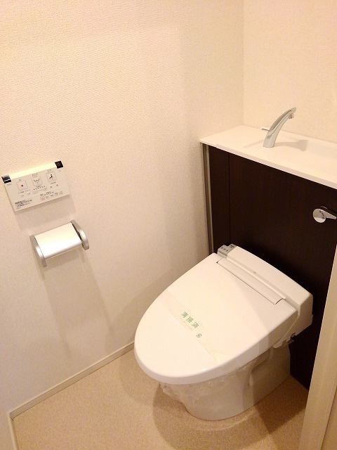 セゾン アキのトイレ