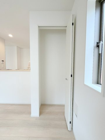 三郷市戸ケ崎　新築戸建　全2棟　1号棟の収納|同施工会社の参考写真になります。