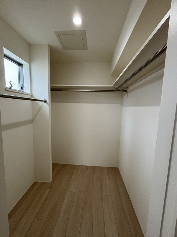 朝日町貸家の収納