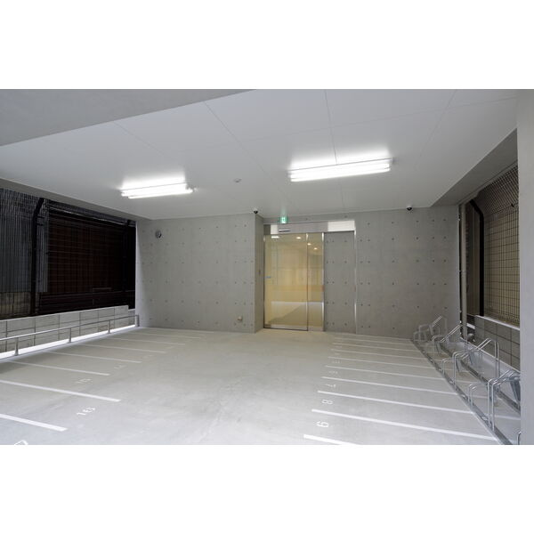 BRISE南船場(ブリーズ南船場)の駐車場