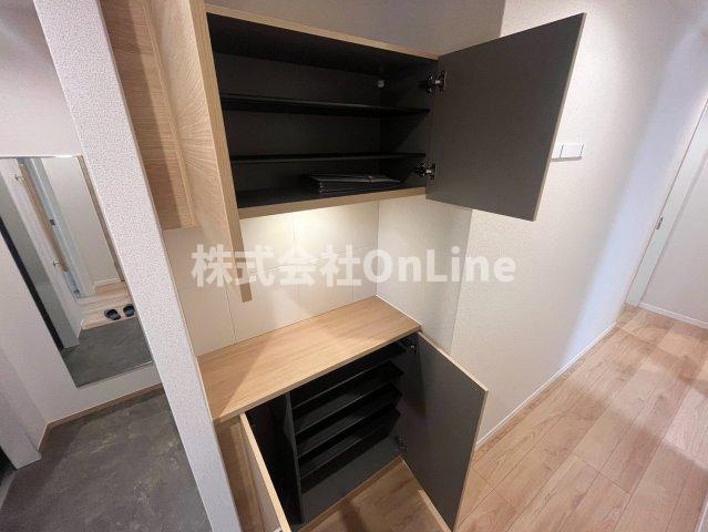 八尾市渋川町４丁目のアパートの収納