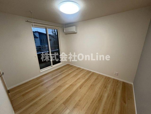 八尾市渋川町４丁目のアパートの洋室
