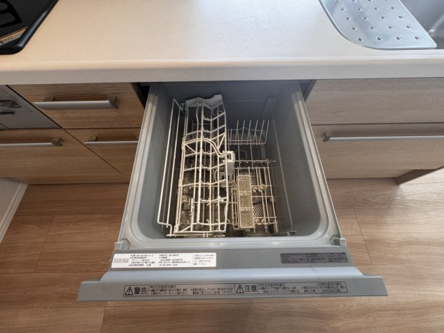 アンピール千早駅南の設備|食洗器付きのキッチン♪
日々使うものだからからこその、こだわりの設備にしております☆
