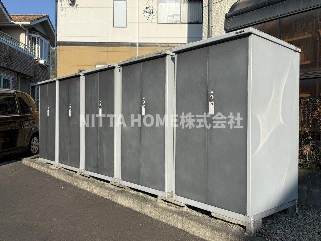 福知山市駒場新町１丁目のアパートのその他|大型収納が付いています☆