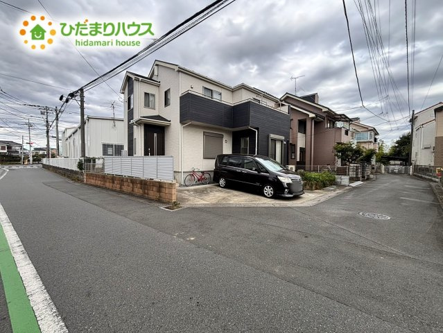 上尾市大谷本郷　中古戸建の前面道路含む現地写真|加工前