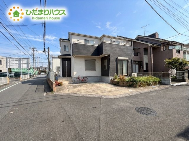上尾市大谷本郷　中古戸建の駐車場|※一部加工しています