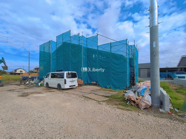 古河市諸川8期　新築戸建　１号棟の前面道路含む現地写真