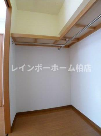 特典：仲介手数料が50％OFFです‼の収納|ウォークインクローゼットです