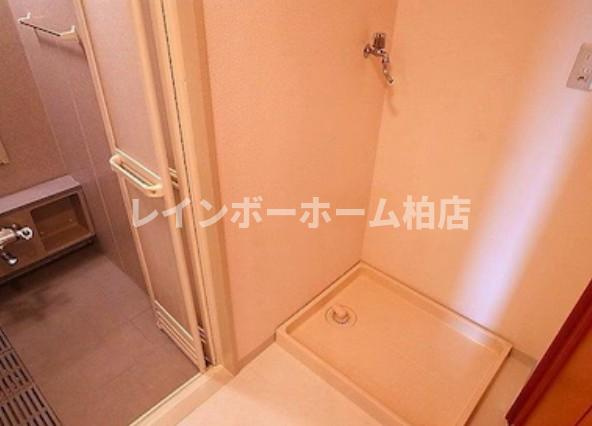 特典：仲介手数料が50％OFFです‼の設備|室内洗濯機置き場です
