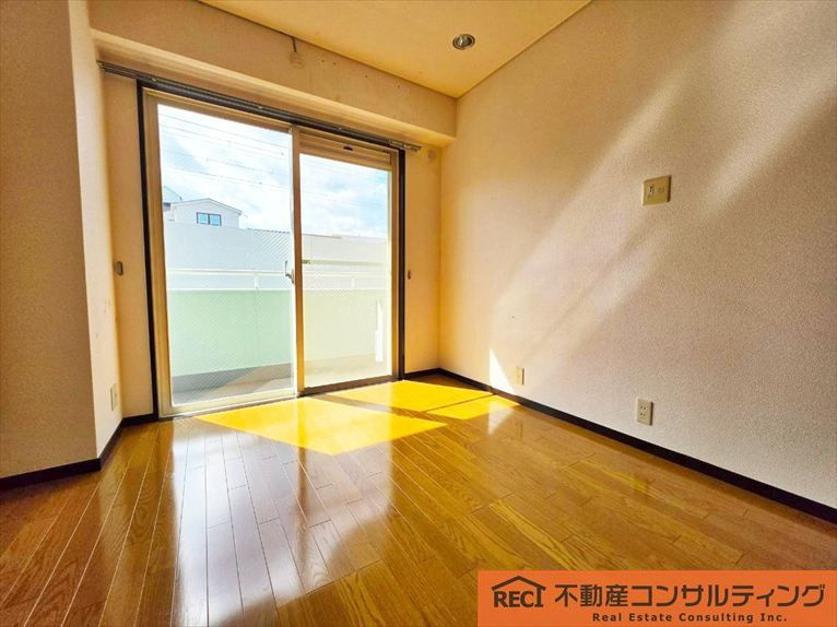 ラフォーレ甲子園の駐車場