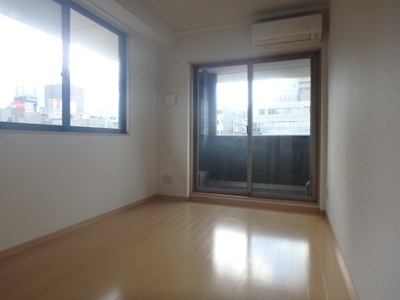 【寝室】 | 西宮北口ビルくすの木 | 落ち着いて過ごせるお部屋なので、寝室にいかがでしょうか