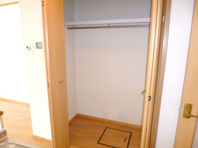 エルンテの収納|もちろんクローゼット付いてます。