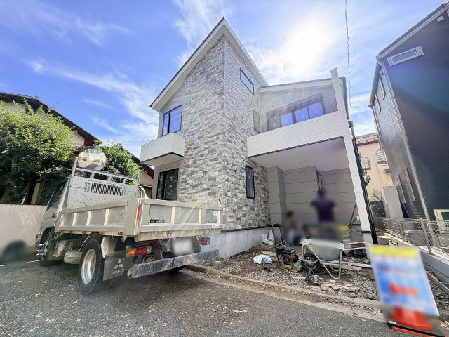 【外観】 | 練馬区貫井三丁目　新築一戸建住宅　全1棟　（成増店） | 明るく開放感のある20帖超えの広々LDK。