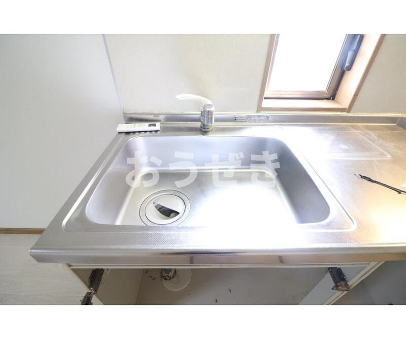 磯子区滝頭2丁目貸家2号棟のキッチン