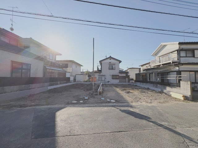野田市中野台鹿島町　新築戸建　1号棟の前面道路含む現地写真