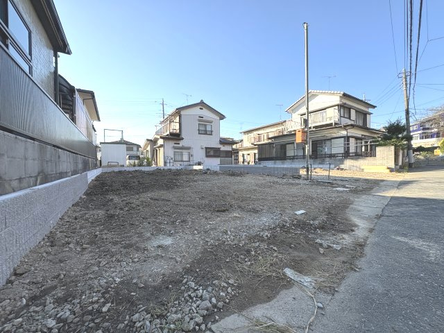 野田市中野台鹿島町　新築戸建　1号棟の前面道路含む現地写真