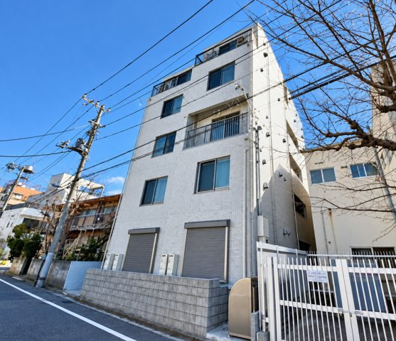 プラハ駒込の外観