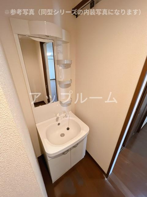 リーブル TSの洗面所